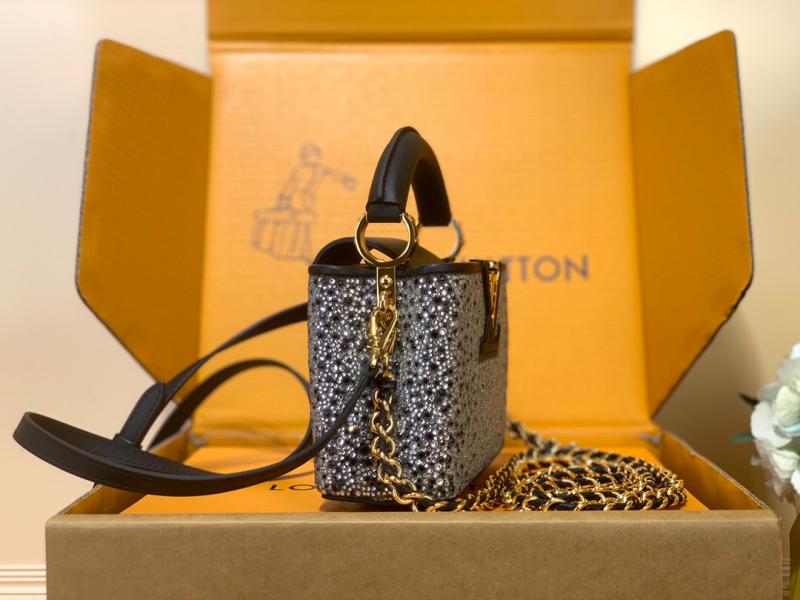 Louis Vuitton Capucines Nano M83088