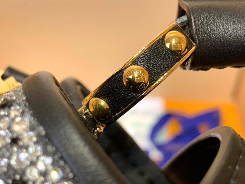 Louis Vuitton Capucines Nano M83088