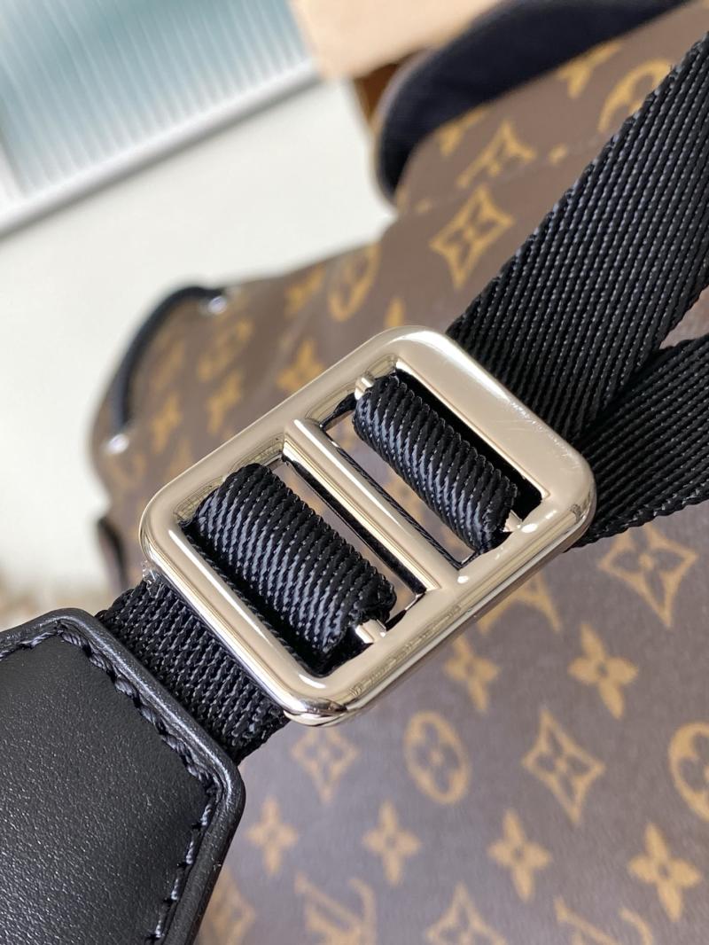 Louis Vuitton Christopher MM M43735