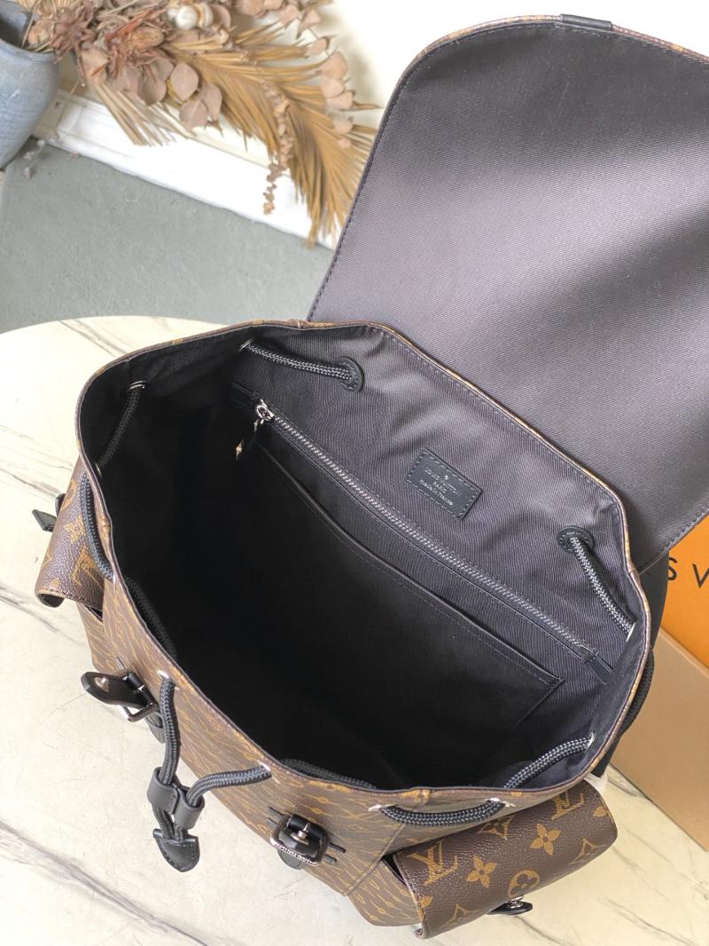 Louis Vuitton Christopher MM M43735