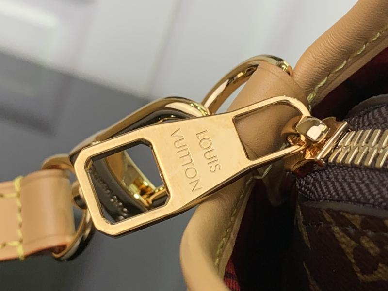 Louis Vuitton Ever More PM M15208