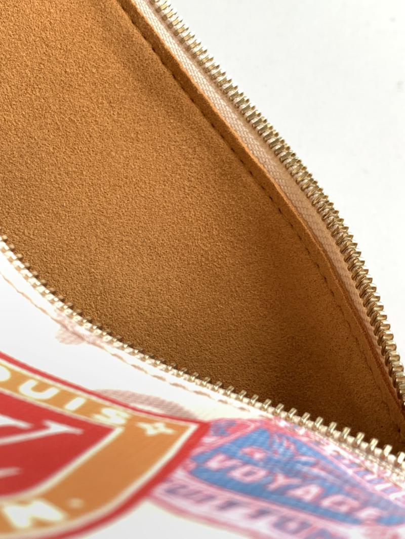 Louis Vuitton Side Trunk MM M14606