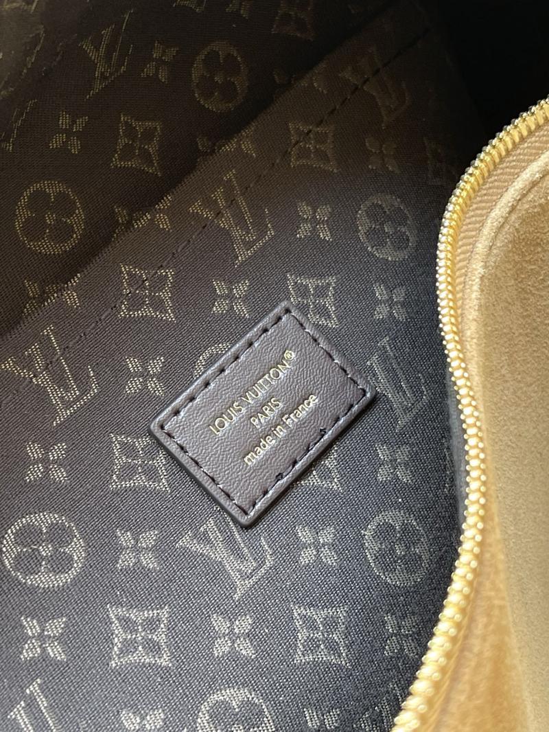 Louis Vuitton Suede Express MM Noisette M26358