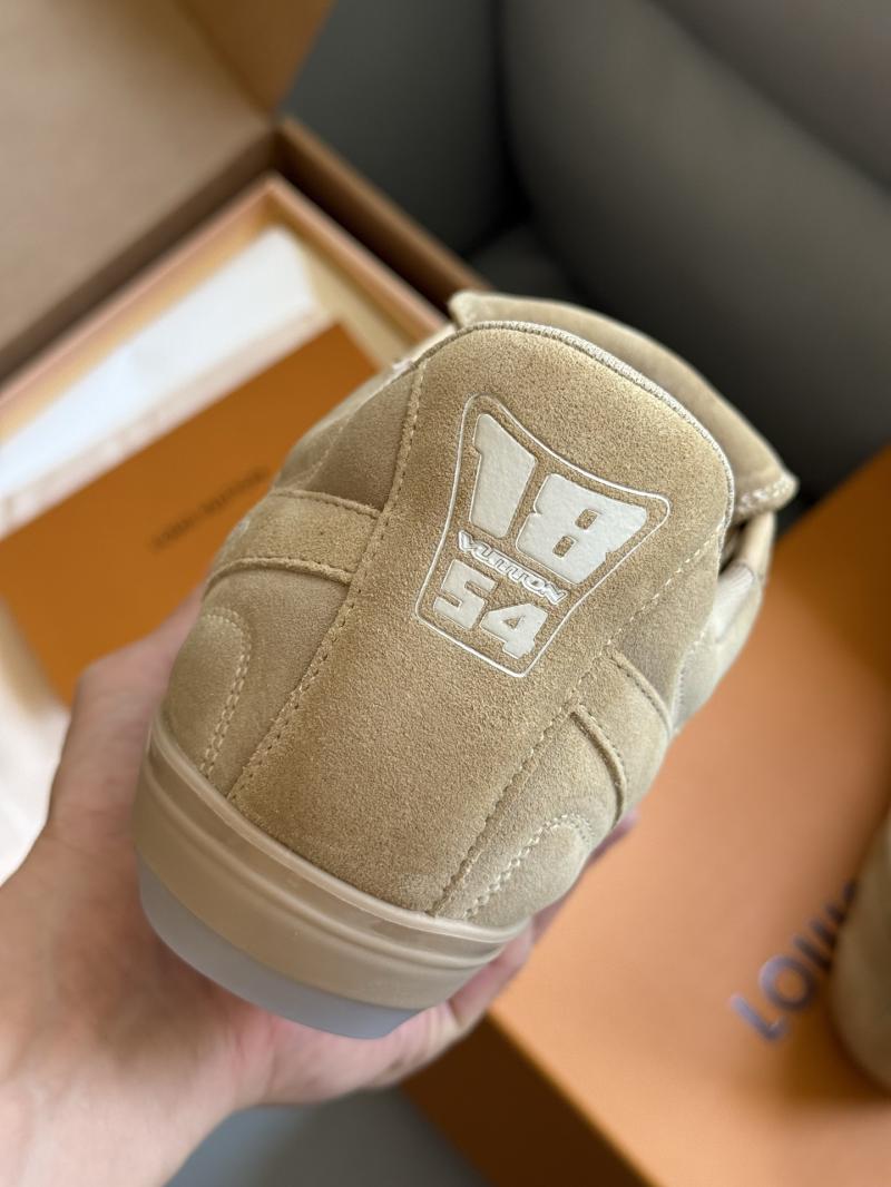 Louis Vuitton Unisex Sneakers SLU90901