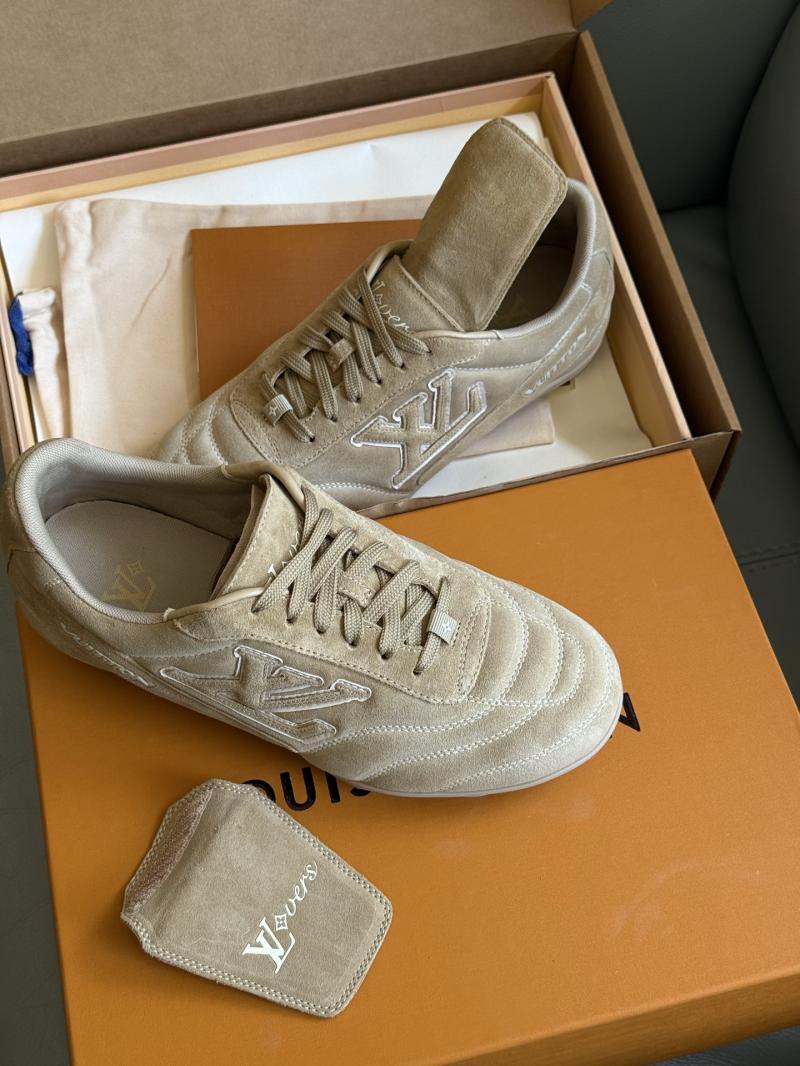 Louis Vuitton Unisex Sneakers SLU90901