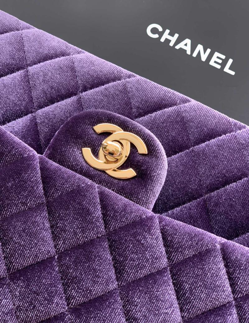 Medium Chanel Velvet Flap Bag Purple A01112