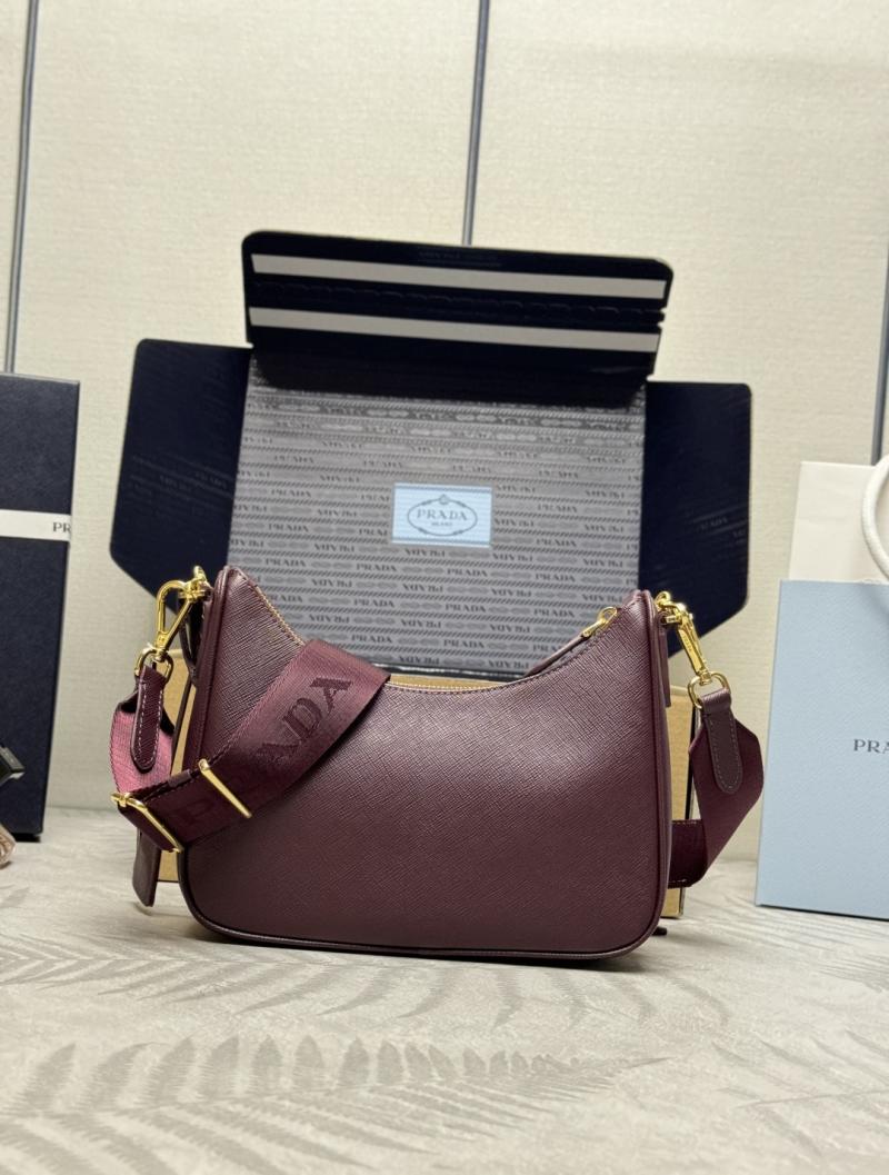 Prada 2005 Saffiano leather bag Burgundy 1BH204
