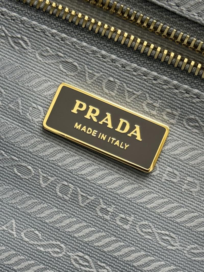 Prada Bonnie extra-large leather handbag Grey 1BA439