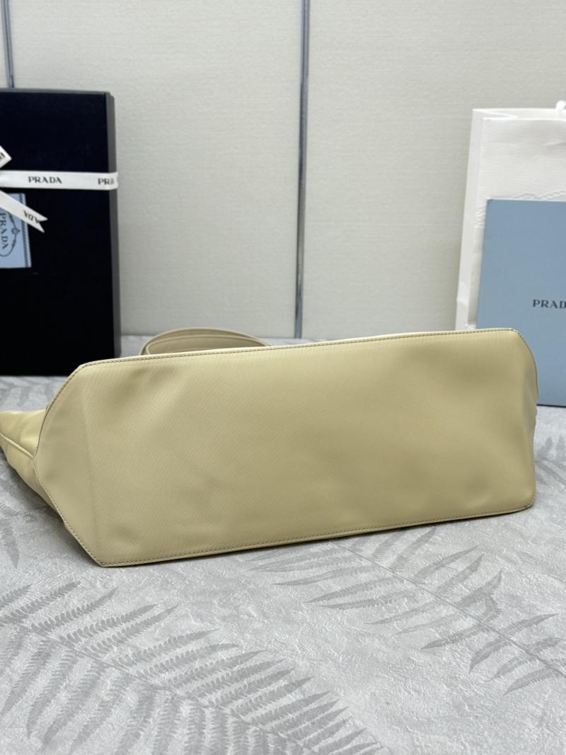 Prada Re-Edition 1978 medium tote bag Beige 1BG555