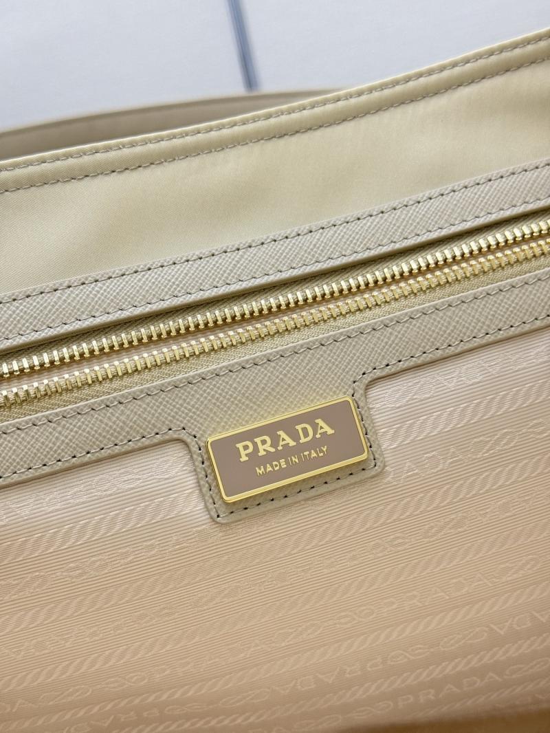 Prada Re-Edition 1978 medium tote bag Beige 1BG555