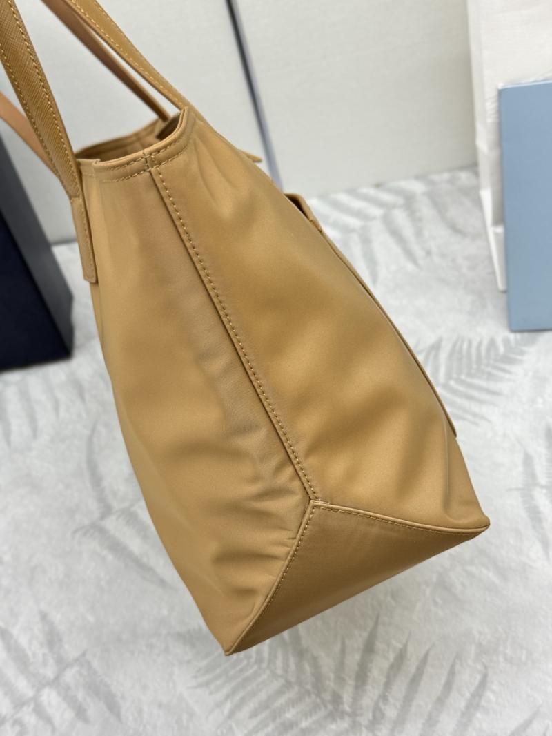 Prada Re-Edition 1978 medium tote bag Brown 1BG555