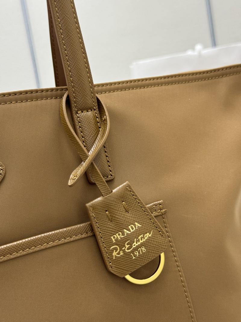 Prada Re-Edition 1978 medium tote bag Brown 1BG555