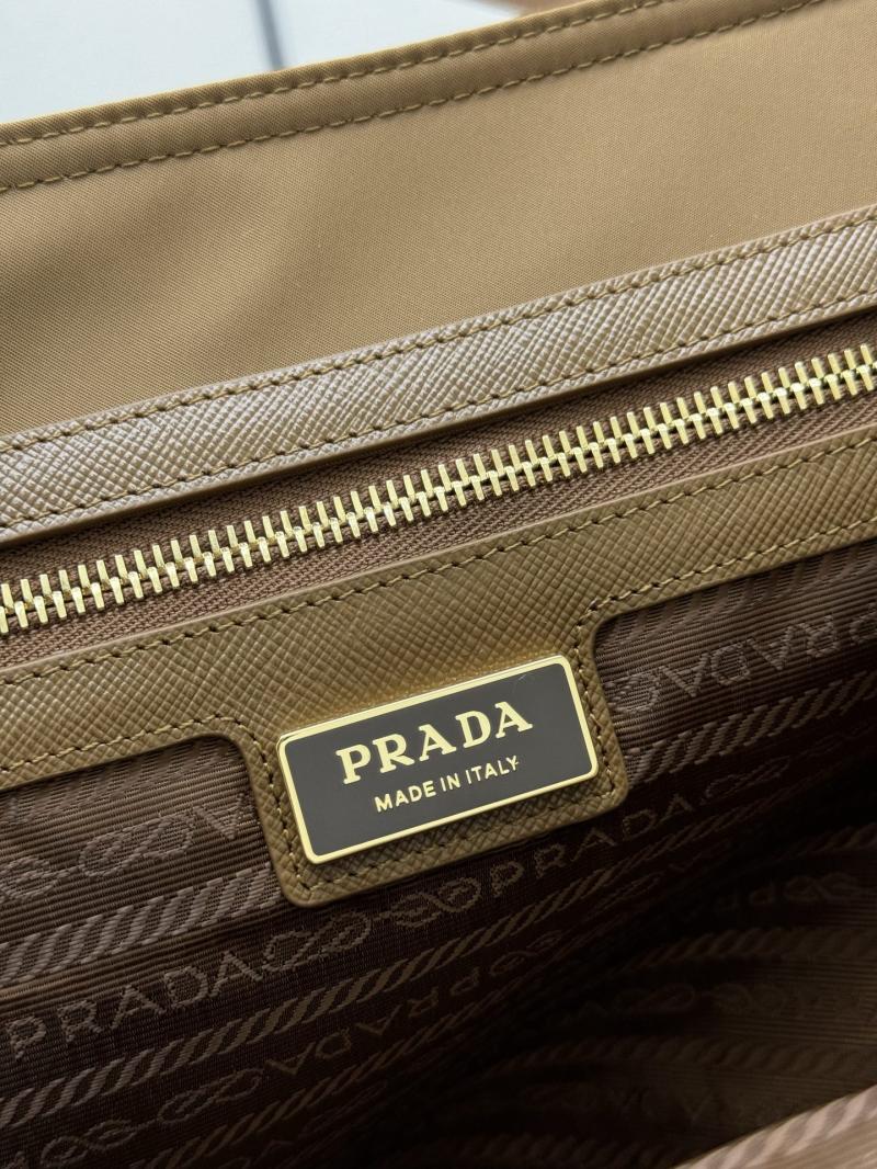 Prada Re-Edition 1978 medium tote bag Brown 1BG555