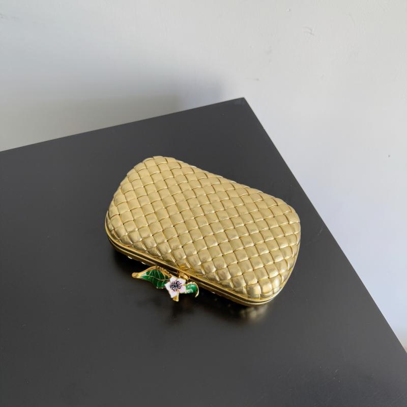 Bottega Veneta Knot Gold 826183