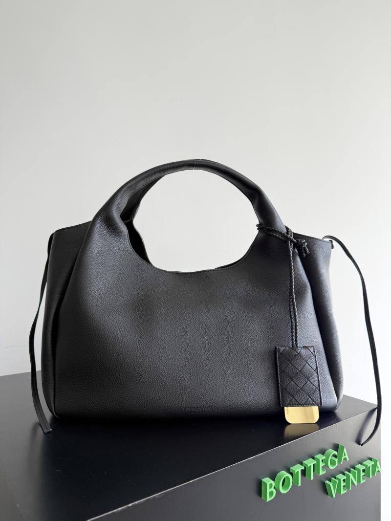 Bottega Veneta Large Campana Black 844251