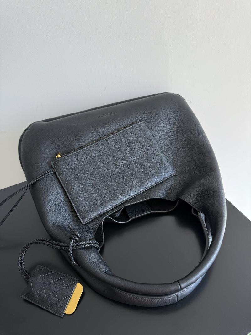 Bottega Veneta Large Campana Black 844251