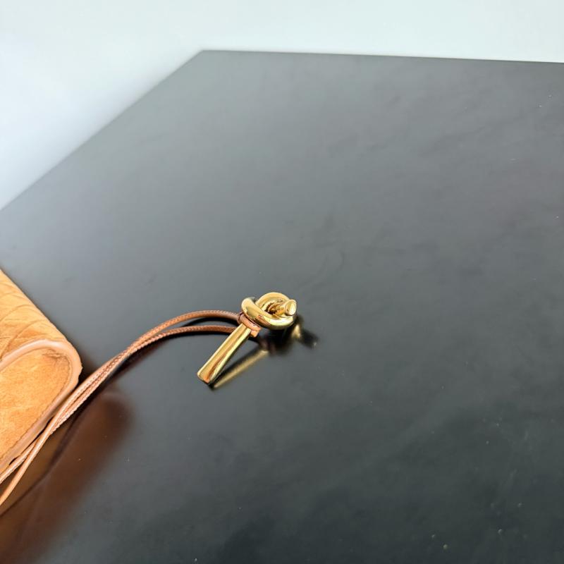 Bottega Veneta Long Clutch Andiamo Amber 741511