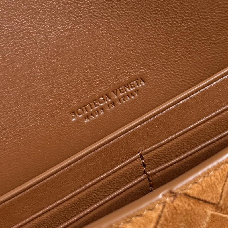 Bottega Veneta Long Clutch Andiamo Amber 741511