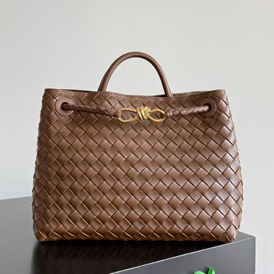 Bottega Veneta Medium Andiamo Tote Bag Nocciola B743572