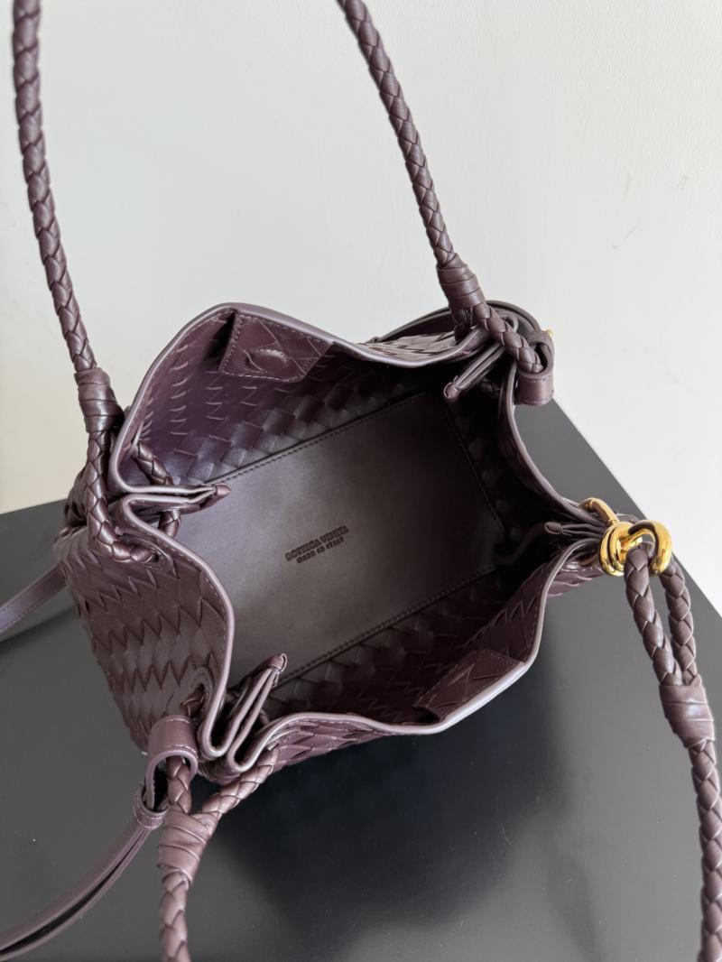 Bottega Veneta Parachute Dark Barolo 835921