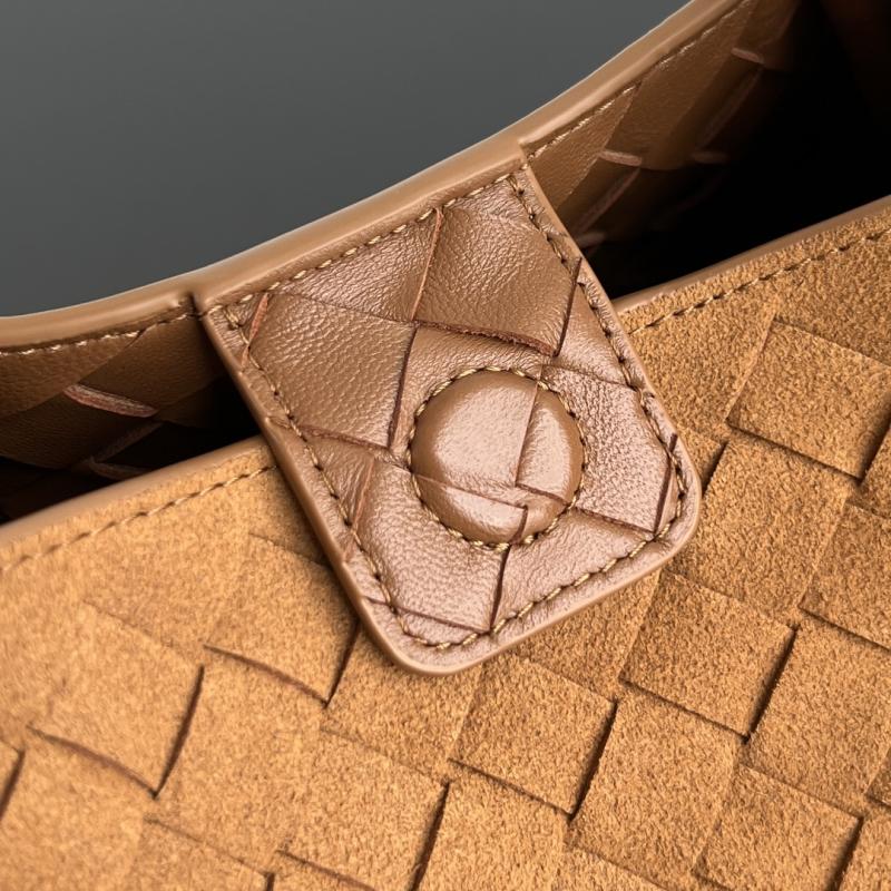 Bottega Veneta Suede Parachute Amber 835921