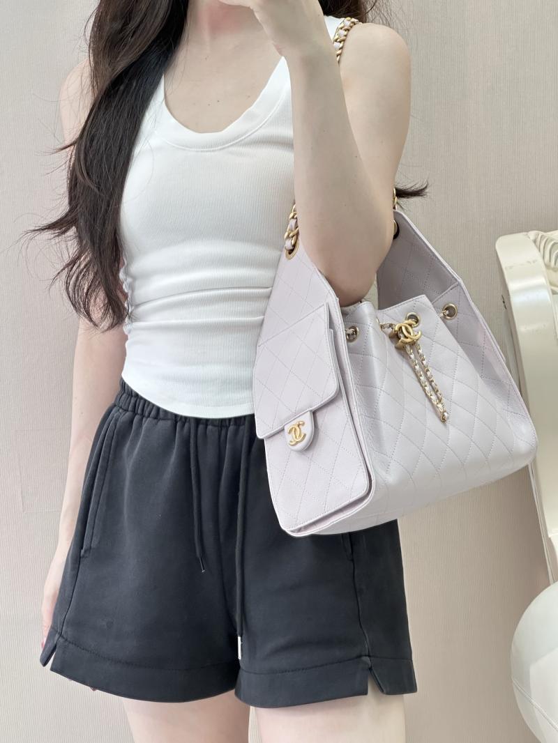 Chanel 25 Small Handbag Light Purple AS5293