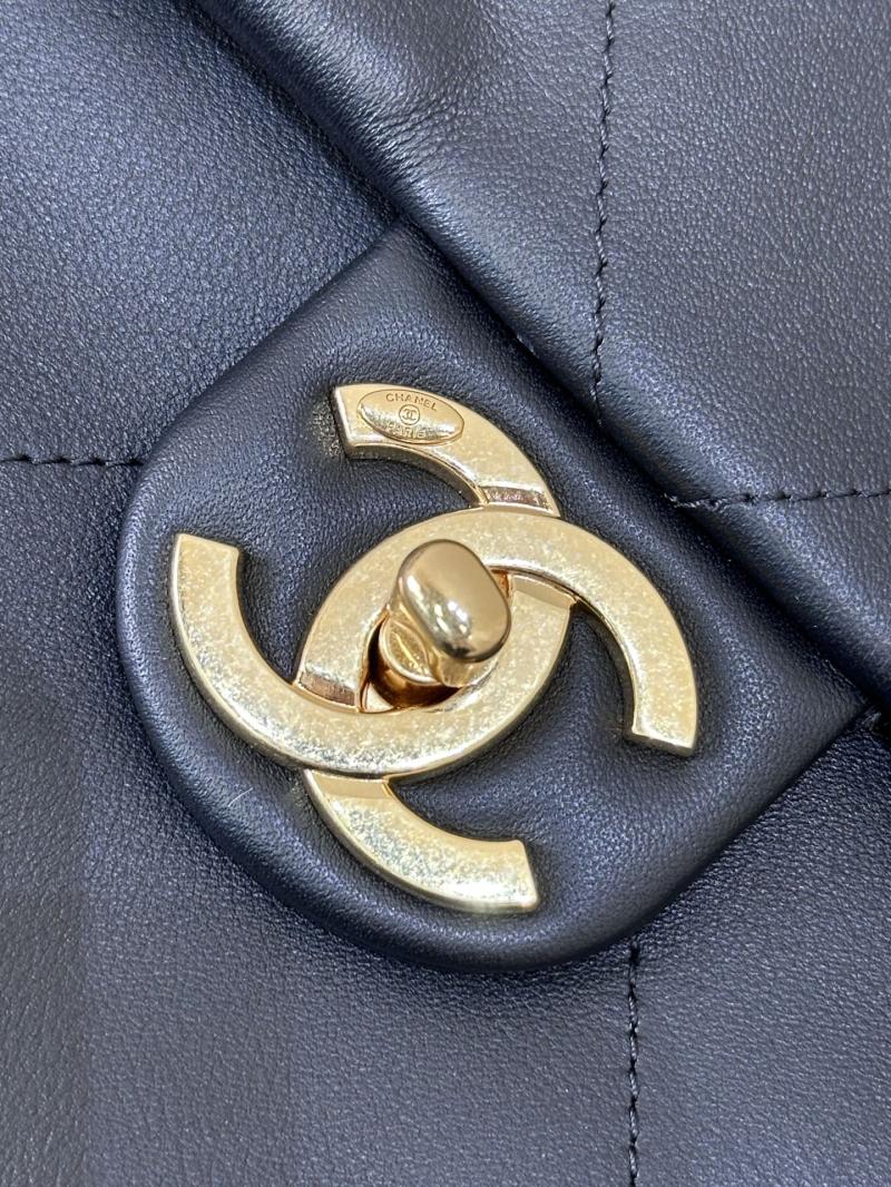 Chanel Calfskin Large Hobo Bag Black AS5838