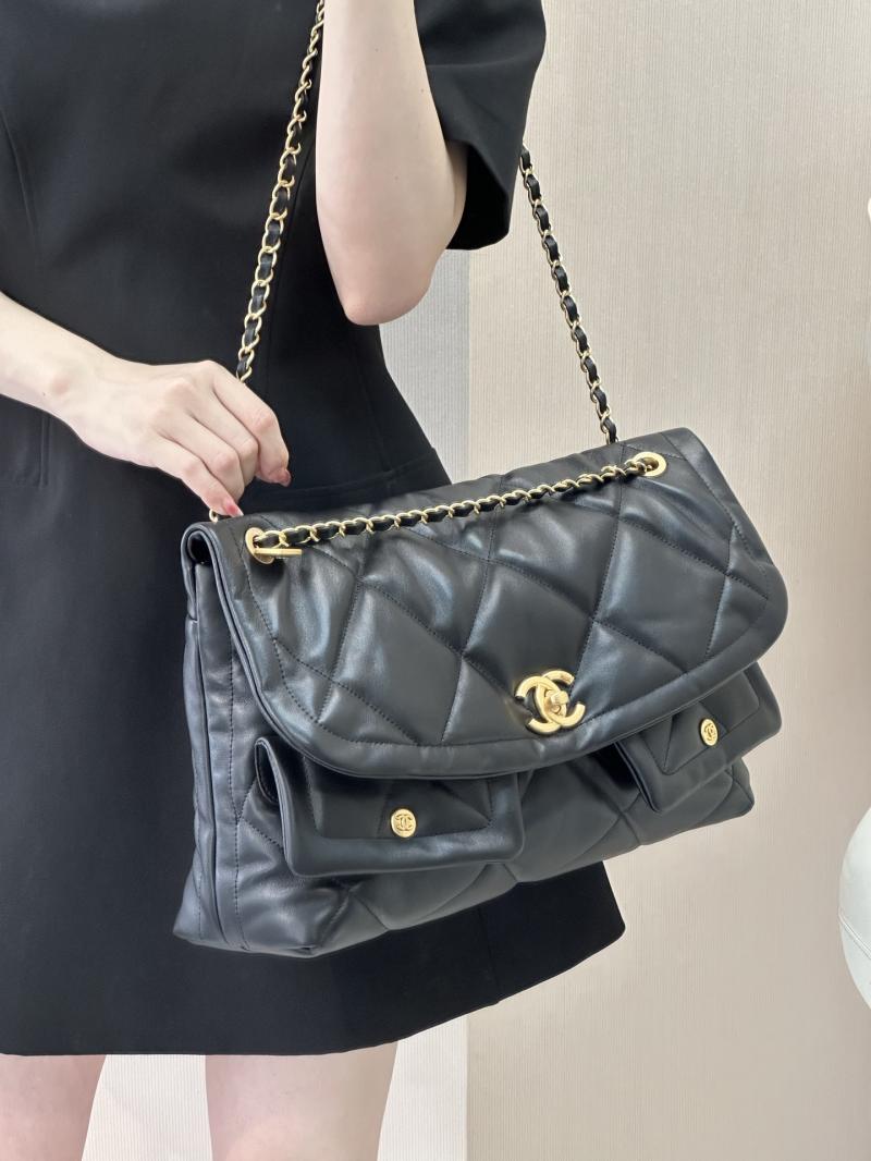 Chanel Lambskin Maxi Flap Bag Black AS5727