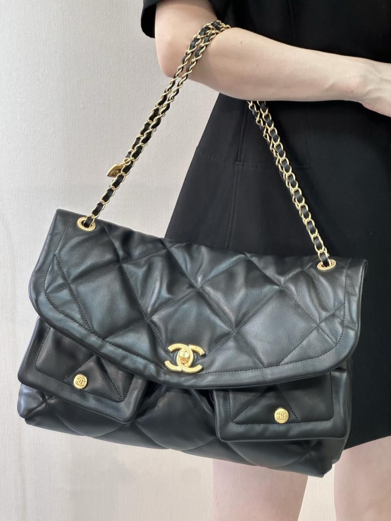 Chanel Lambskin Maxi Flap Bag Black AS5727