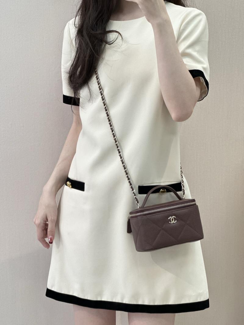 Chanel Long Vanity With Chain Burgundy AP4933