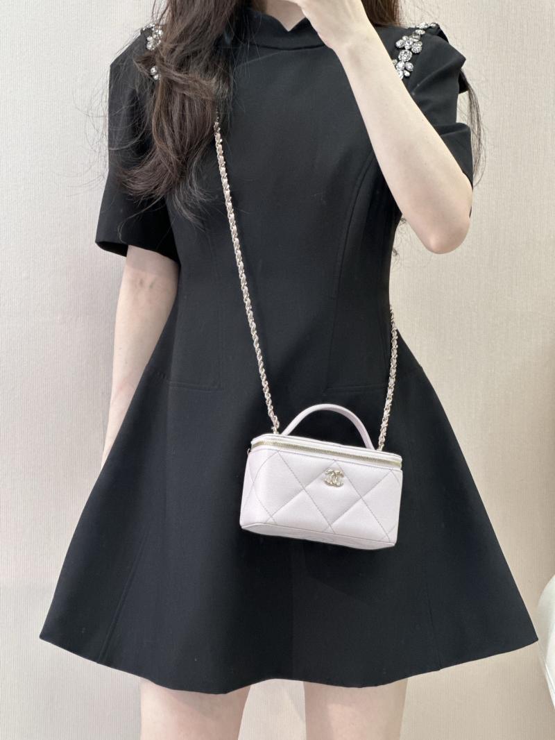 Chanel Long Vanity With Chain Pink AP4933