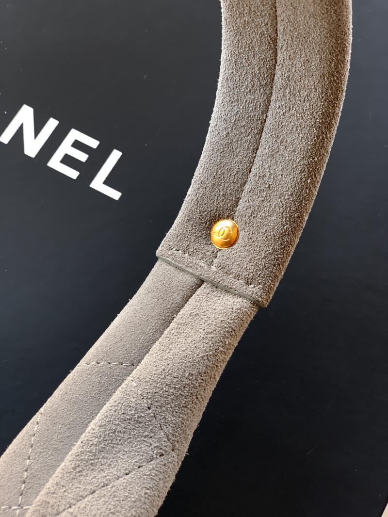 Chanel Suede Large Hobo Bag Grey AS5967