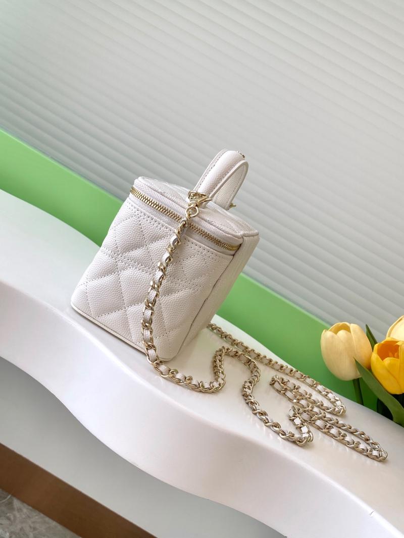 Chanel Vanity Case White AP4404