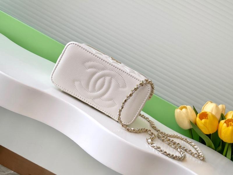 Chanel Vanity Case White AP4404