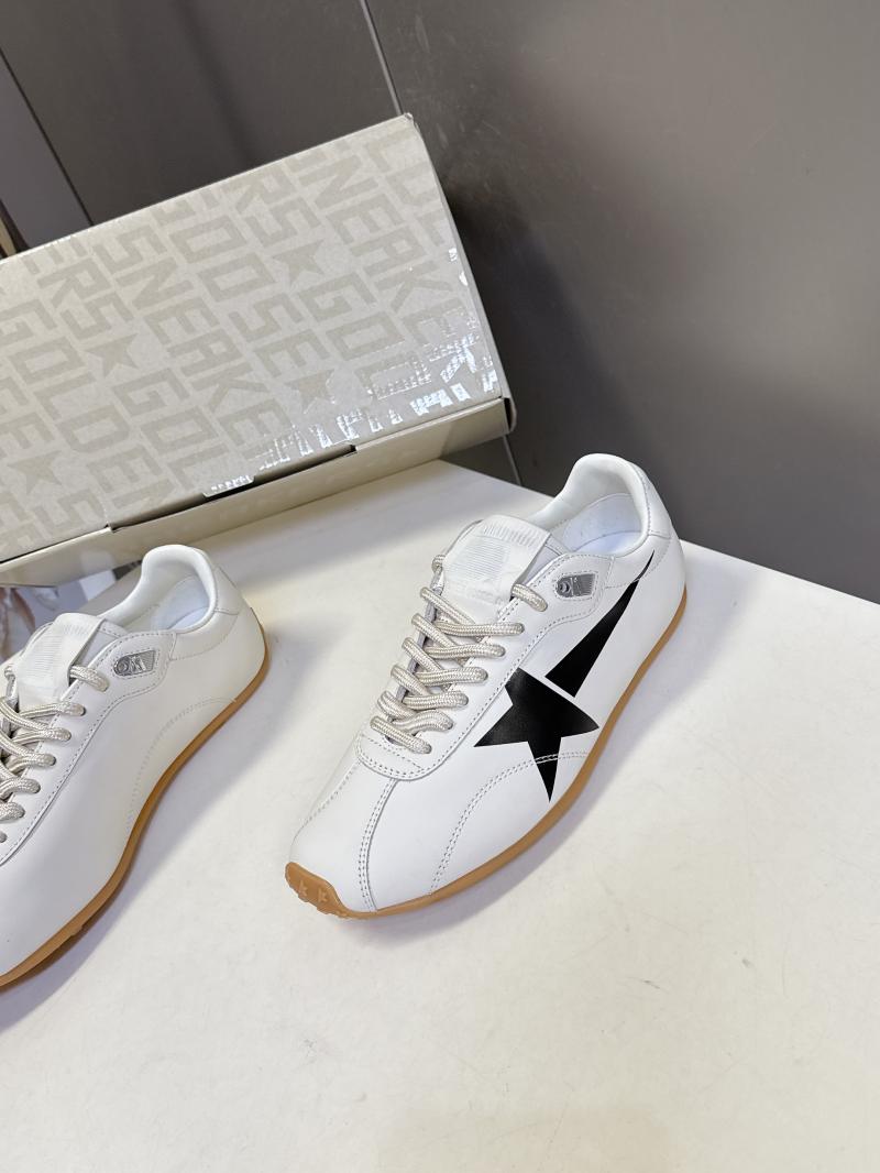 Golden Goose Sneakers SGS101202