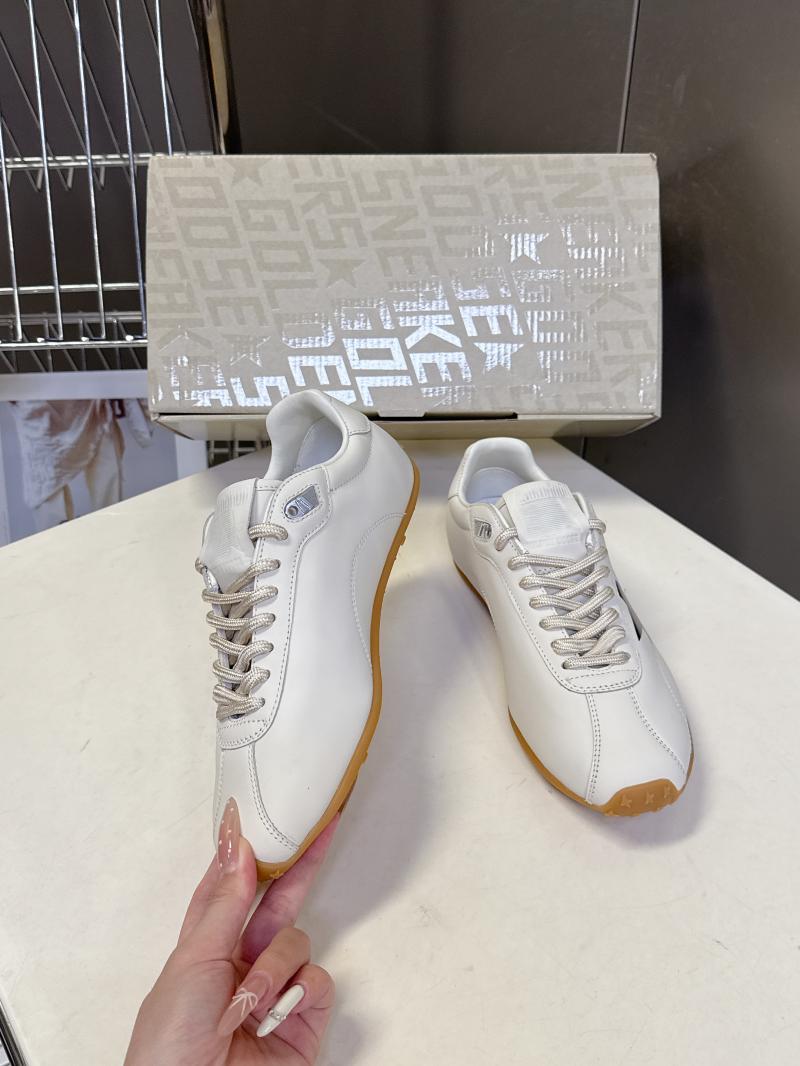 Golden Goose Sneakers SGS101202