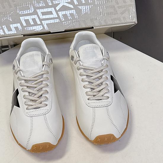 Golden Goose Sneakers SGS101202