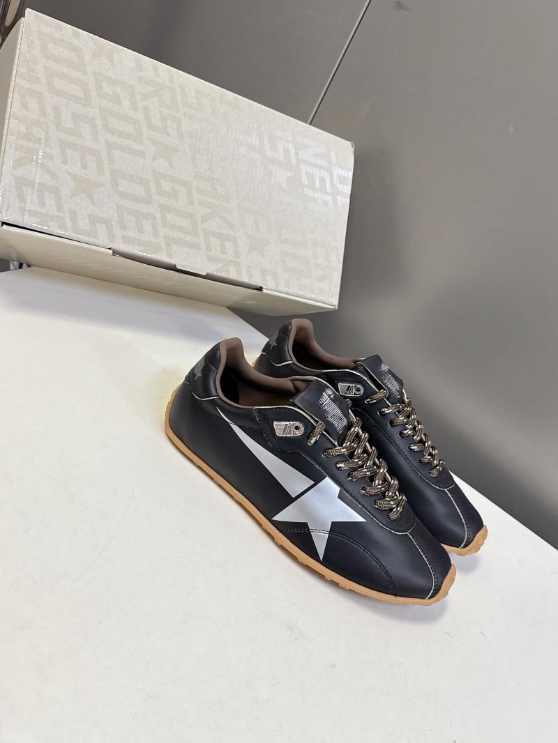 Golden Goose Sneakers SGS101203
