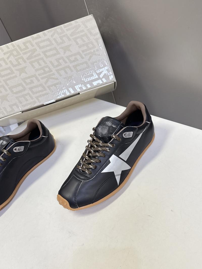Golden Goose Sneakers SGS101203