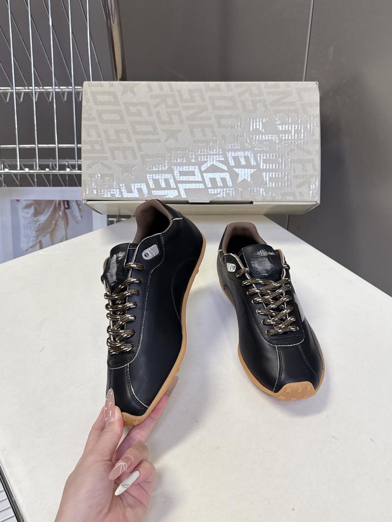 Golden Goose Sneakers SGS101203