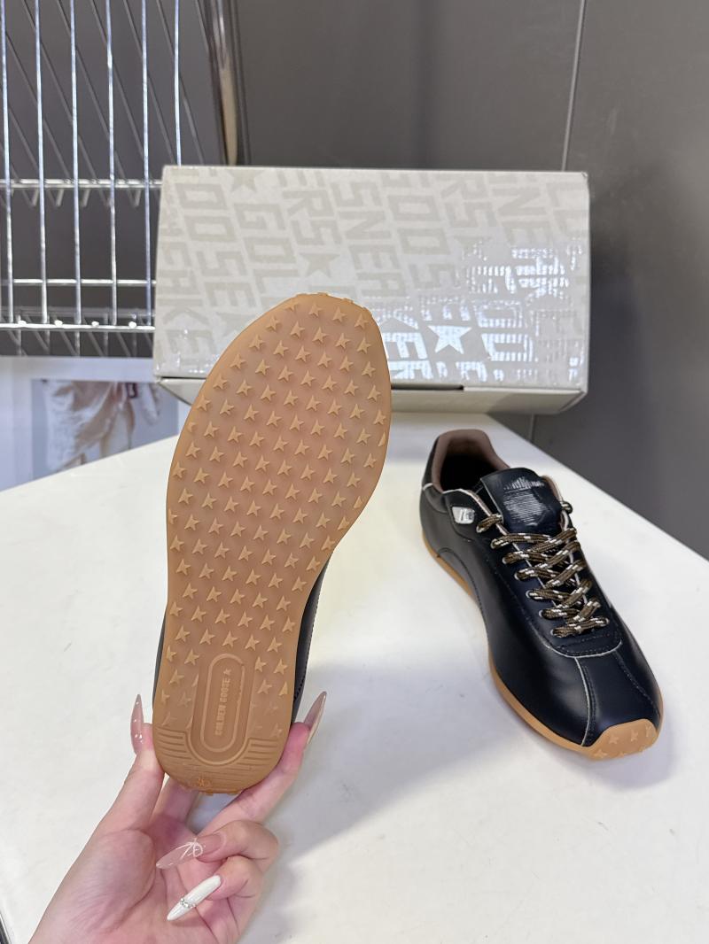 Golden Goose Sneakers SGS101203