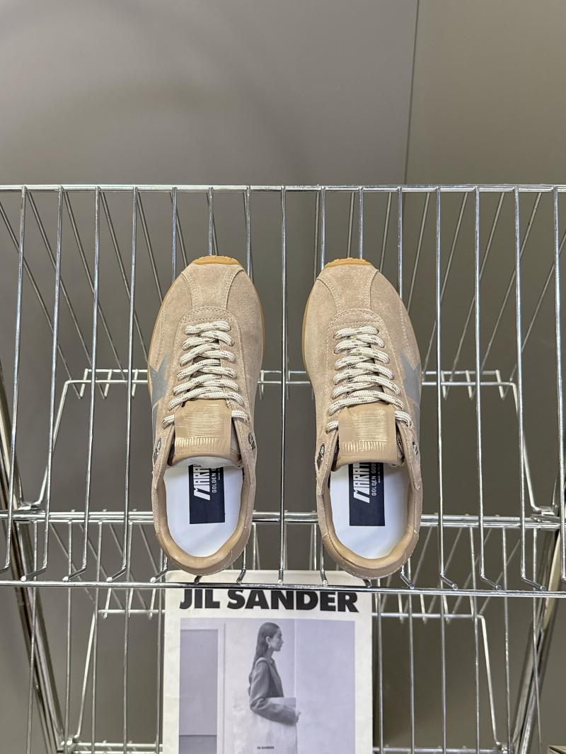 Golden Goose Sneakers SGS101204
