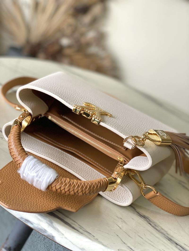 Louis Vuitton Capucines BB Cream M25466