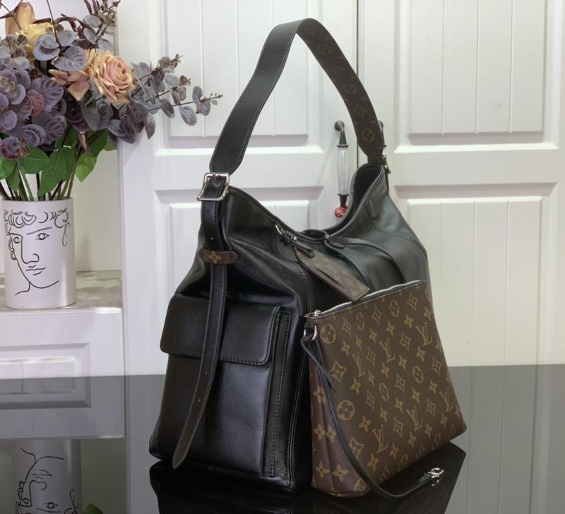 Louis Vuitton Carry All Travel Bag M15175