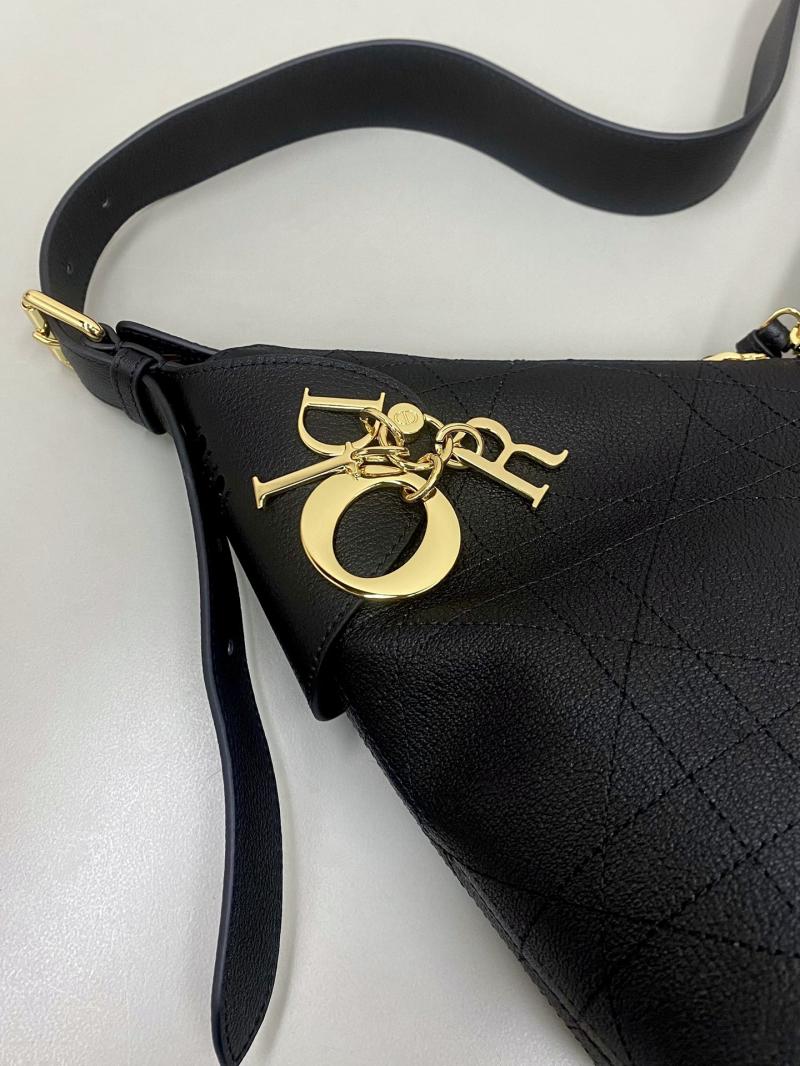Medium Dior Voyage Bag Black M2846