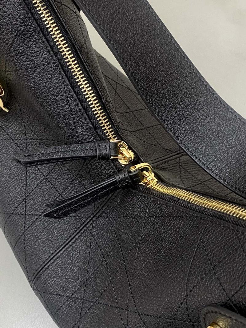 Medium Dior Voyage Bag Black M2846