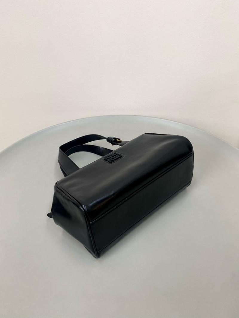 Miu Miu Leather top-handle bag Black 5BB182