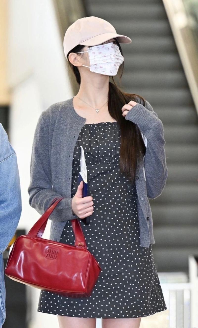 Miu Miu Leather top-handle bag Red 5BB182