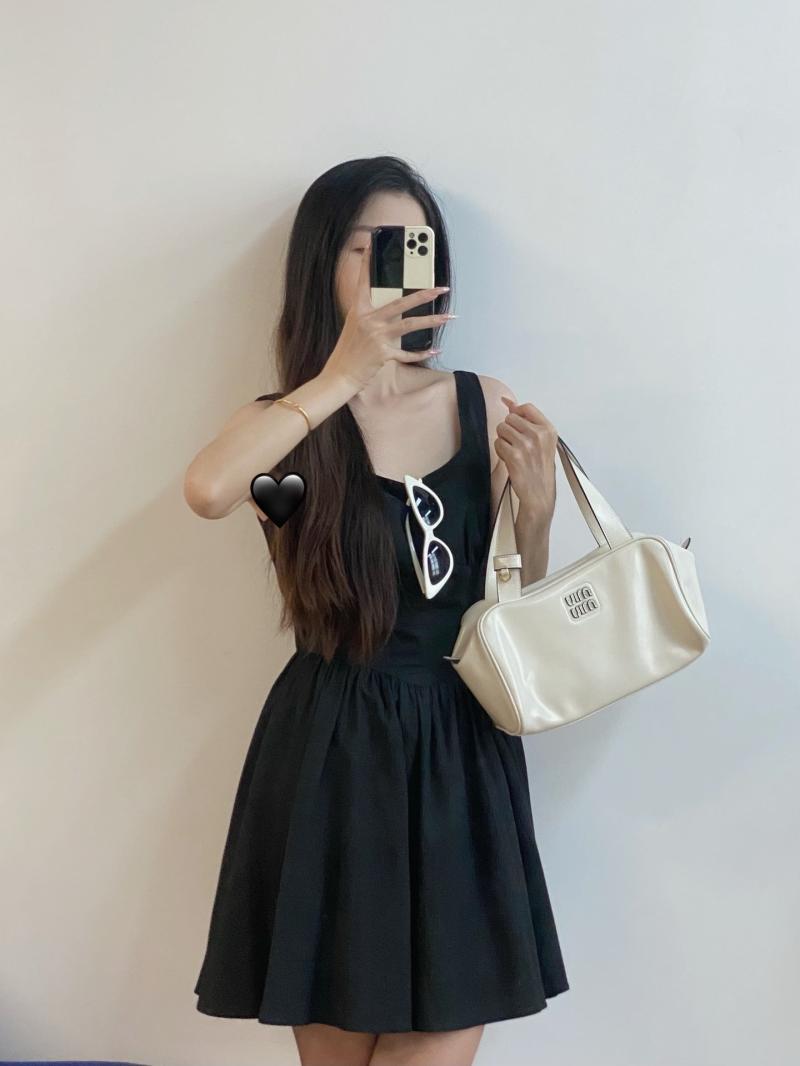 Miu Miu Leather top-handle bag White 5BB182