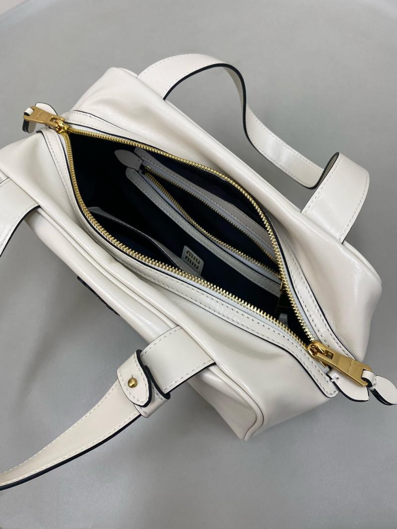 Miu Miu Leather top-handle bag White 5BB182